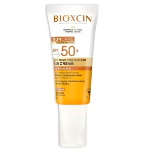 ضدآفتاب بی‌رنگ بیوکسین SPF50 مدل Dry Skin حجم ۵۰ میل