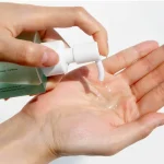 شوینده روغنی دکتر آلتیا مدل Gentle pore حجم 150میل